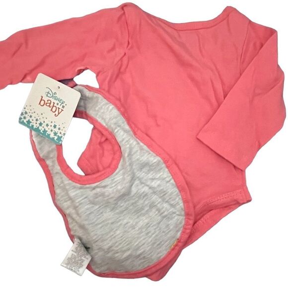 Disney Pooh and Piglet long sleeve onesie/bib - Picture 3 of 4